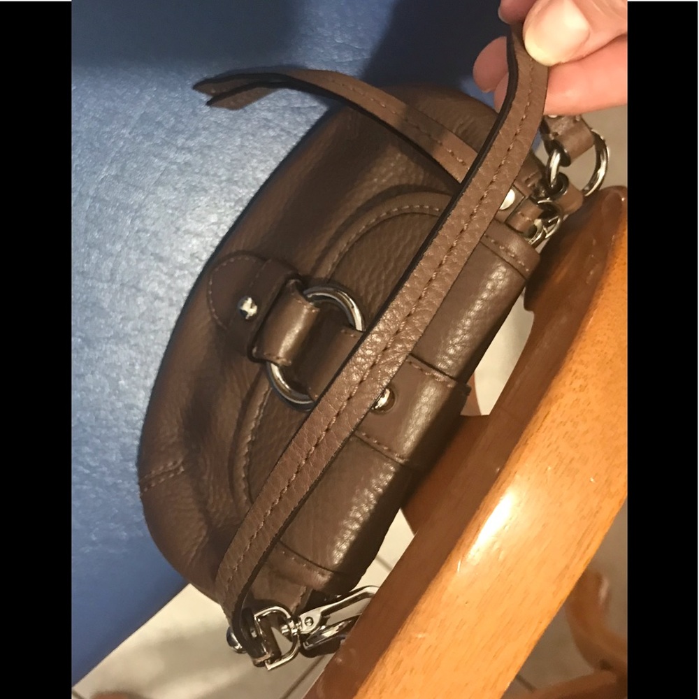 Banana Republic brown pebble leather wristlet - Picture 11 of 16